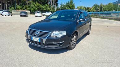 Volkswagen Passat 1.6 TDI higtline BlueM. Tech.