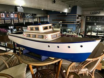modellino navale yacht già montato in legno
