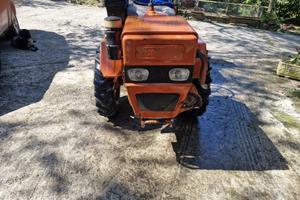 Trattore pasquali 971 con attrezzi