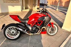 Diavel 1200