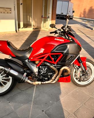 Ducati Diavel 1200 Limited Edition .