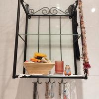 Ikea specchio e vetrinetta 
