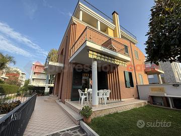 Villa bifamiliare Giulianova [Cod. rif 3189761VRG]