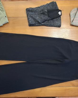 Stock di 2 tute eleganti donna e 4 gonne