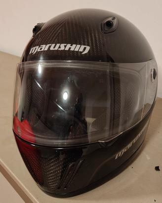 casco in carbonio 