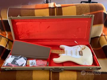 Fender Stratocaster Mary Kay
