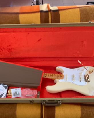 Fender Stratocaster Mary Kay