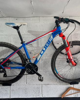 Mountain bike Cube 27.5” – taglia 16 - ribasso!