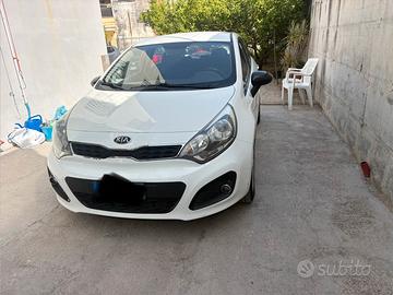 Kia Rio 1100 diesel 75cv
