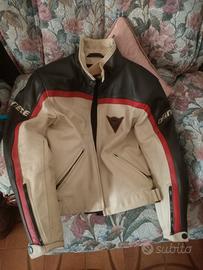 Abbigliamento donna da moto