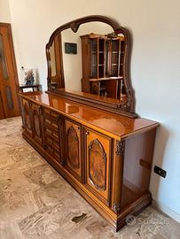 credenza con specchio
