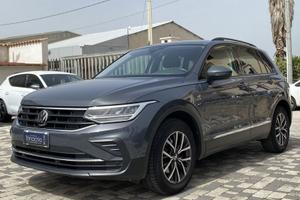 Volkswagen Tiguan Life 2.0 TDI 150CV DSG