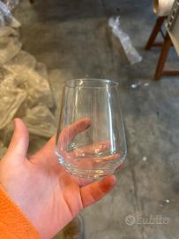 Bicchiere d’acqua in vetro