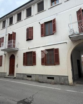 3 LOCALI A CRESCENTINO