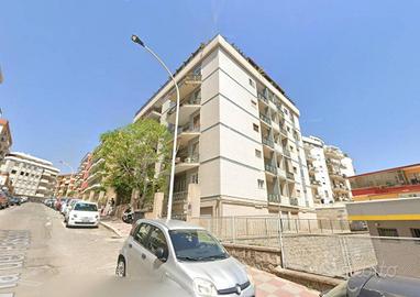 Immobile in asta di 70 m² con 2 locali a Cagliari