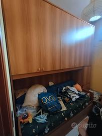 divano letto e armadio