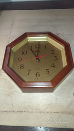Orologio da parete in legno