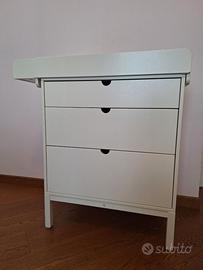 Stokke cassettiera e fasciatoio