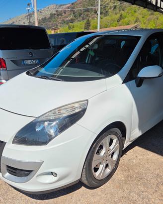 Renault Scenic Scénic X-Mod 1.6 dCi 130CV Luxe