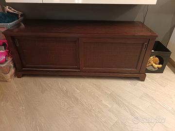 Credenza con ante scorrevoli