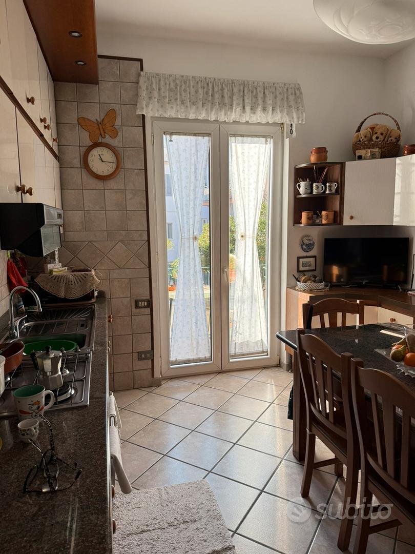 Appartamento – Napoli, San Ferdinando, Municipalità 1 - Vista 2