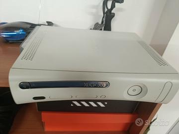 Xbox 360 nn testata  manca alimentatore e joypad 