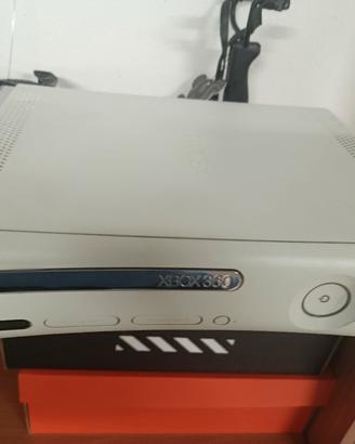 Xbox 360 nn testata  manca alimentatore e joypad 