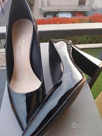 scarpa décolte'in vernice nera 