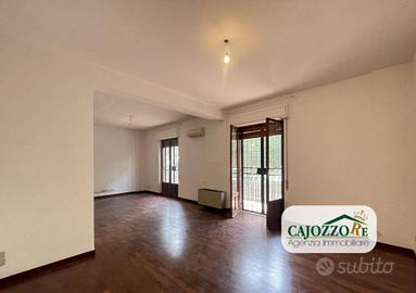 Restivo-Ausonia: 5 ambienti con giardino