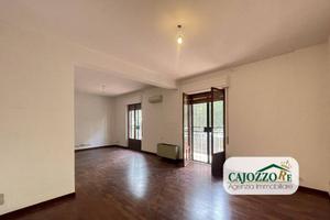 Restivo-Ausonia: 5 ambienti con giardino