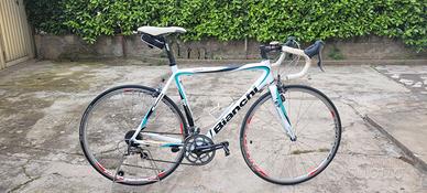 Bicicletta Bianchi in carbonio usata pochissimo