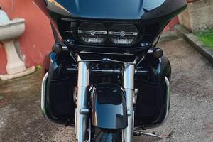 Harley Davidson Road Glide Ultra 114
