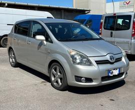 TOYOTA Corolla Verso 2.2 16V D-4D DPF 7 POSTI