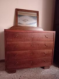 Comò restaurato in legno di abete e piano in marmo