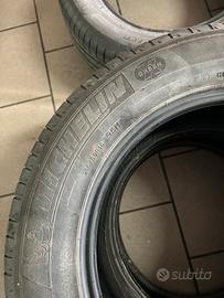 Gomme michelin 215 60 16