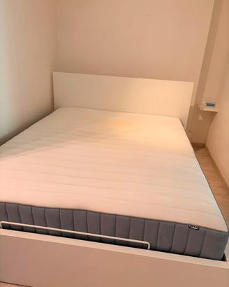 Letto matrimoniale con cassettone ikea