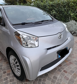 Toyota IQ cambio automatico