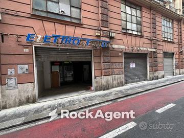 Immobile di 238 m² con 1 locale a Genova