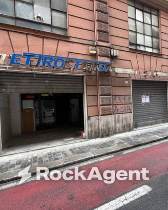Immobile di 238 m² con 1 locale a Genova