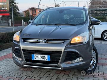 Ford Kuga 2.0 TDCI 140 CV 4WD Titanium