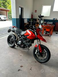 DUCATI HYPERMOTARD 796 A2