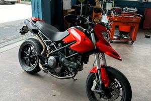 DUCATI HYPERMOTARD 796 A2