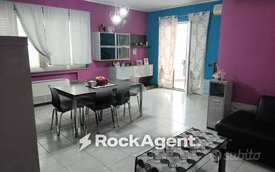 Appartamento di 180 m² con 5 locali a Monasterace