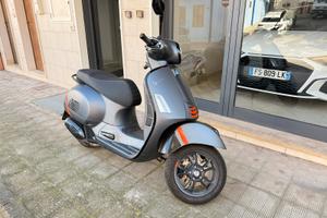 Vespa 125 gts super NUOVA