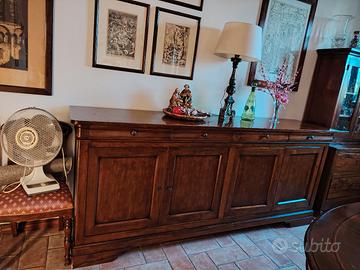 arredamento in stile legno pura noce