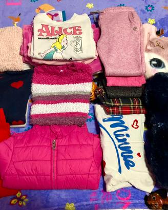Lotto di vari articoli d’abbigliamento per bambina