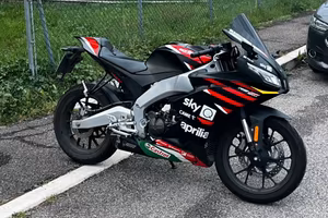 Aprilia rs 125 gp replica