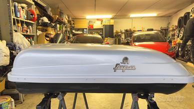 Box Tetto per Auto in abs  FAPA  e barre THULE .