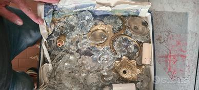 lampadari e vasi antiquariato 