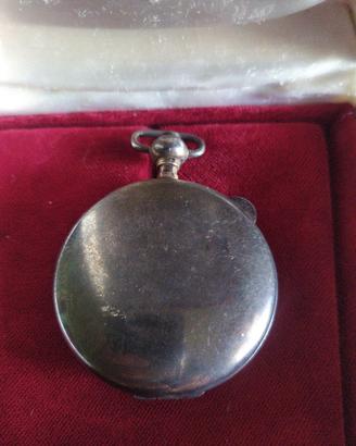 Porta pastiglie vintage a forma di orologio 